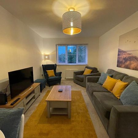 2 Bedroom Luxury Flat In Quiet Village Of Bishopton Бишоптон Экстерьер фото